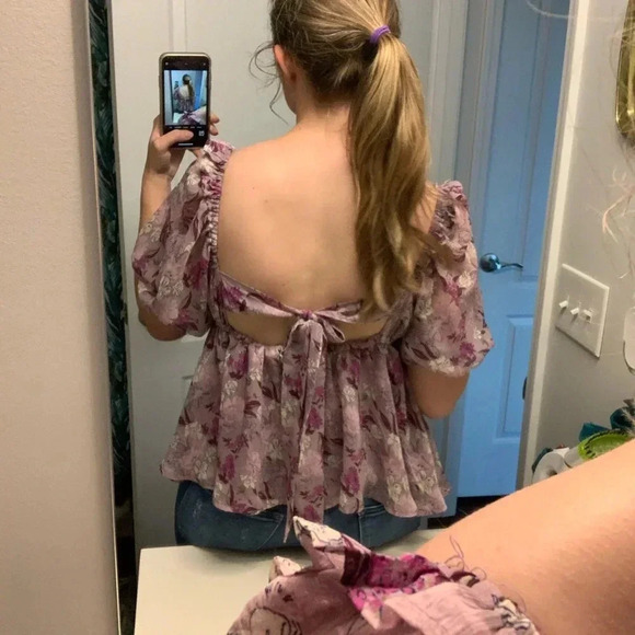 En saison Nwot floral puff sleeve top - Picture 6 of 15